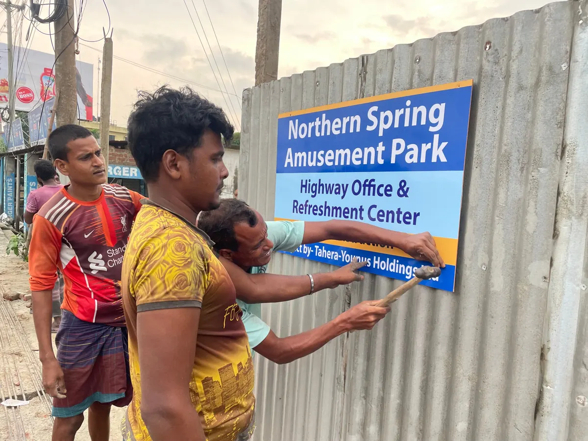 Installing the signboard